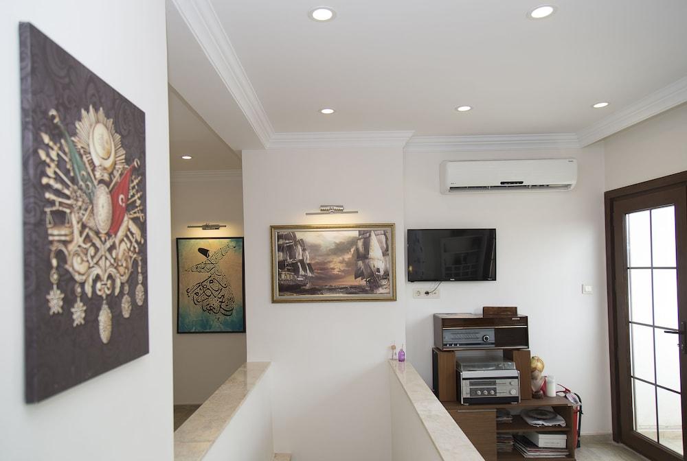 Galley Hotel Стамбул Экстерьер фото
